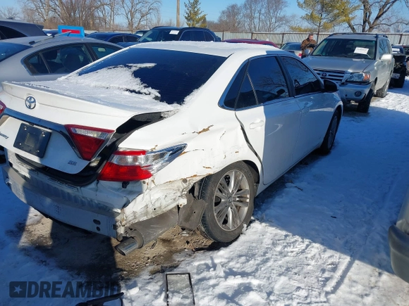 2017 Toyota Camry XLE z VIN 4T1BF1FK5HU743856, wystawiony jako IAAI lot #41297063 z przebiegiem 156 218 mil mil oraz . Historia ofert i sprzedaży dostępna na DreamBid. Obrazek 4.