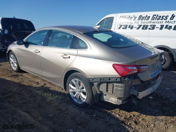 2022 Chevrolet Malibu LT with VIN 1G1ZD5ST7NF154833, listed as a IAAI auction lot 42063677 with 107,804 mi miles. Bid and sale history available at carsss.com. Image 3.