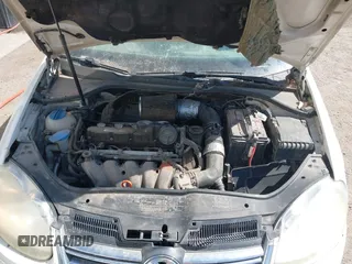 2006 Volkswagen Jetta 2.5L z VIN 3VWSF71K76M788634, wystawiony jako IAAI lot #41789391 z przebiegiem 180 683 mil mil oraz . Historia ofert i sprzedaży dostępna na DreamBid. Obrazek 10.