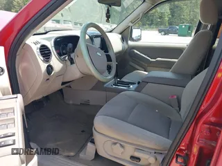 2007 Ford Explorer XLT with VIN 1FMEU73E67UB28736, listed as a IAAI auction lot 42160256 with 136,796 mi miles. Bid and sale history available at carsss.com. Image 5.