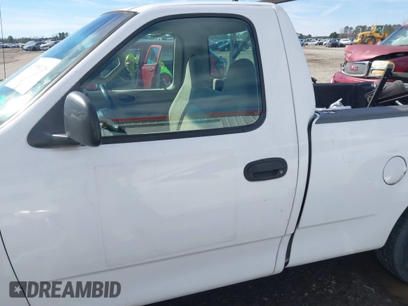 2001 Ford F-150 XL with VIN 3FTZF172X1MA58618, listed as a IAAI auction lot 41598020 with Not provided miles and . Bid and sale history available at DreamBid. Image 14.