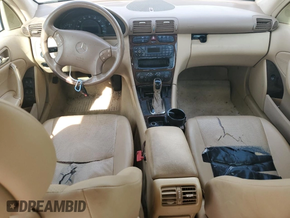 2001 Mercedes-Benz C 230/260/280/320 z VIN WDBRF61J51F078805, wystawiony jako Copart lot #51609285 z przebiegiem 223 663 mil mil oraz Szkoda całkowita • Salvage title. Historia ofert i sprzedaży dostępna na DreamBid. Obrazek 8.