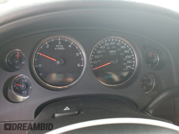 2008 Chevrolet Suburban LTZ with VIN 1GNFC16028R257139, listed as a Copart auction lot 42393525 with 368,736 mi miles and Clean title. Bid and sale history available at DreamBid. Image 9.