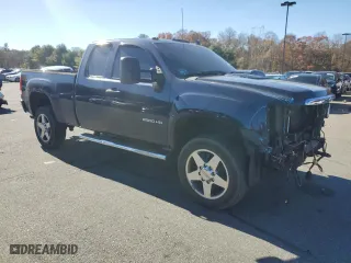 2011 GMC Sierra 2500HD SLE with VIN 1GT220CG7BZ216616, listed as a Copart auction lot 75283084 with 188,778 mi miles and Salvage Title. Bid and sale history available at carsss.com. Image 4.