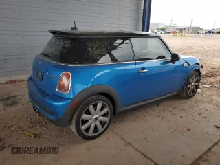 2008 MINI Hardtop S z VIN WMWMF73508TV37538, wystawiony jako Copart lot #58550665 z przebiegiem 71 233 mil mil oraz Szkoda całkowita • Salvage title. Historia ofert i sprzedaży dostępna na DreamBid. Obrazek 3.