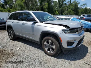 2024 Jeep Grand Cherokee with VIN 1C4RJYB60RC171086, listed as a Copart auction lot 62370595 with 34,335 mi miles and Clean title. Bid and sale history available at DreamBid. Image 4.