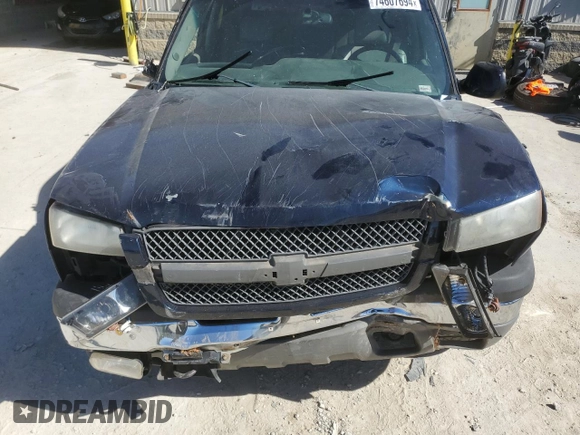 2005 Chevrolet Avalanche Z71 with VIN 3GNEK12ZX5G230267, listed as a Copart auction lot 74607694 with Not Provided miles and Salvage Title. Bid and sale history available at DreamBid. Image 12.