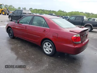 2006 Toyota Camry STD with VIN 4T1BE32K66U142716, listed as a IAAI auction lot 41972164 with 221,429 mi miles. Bid and sale history available at carsss.com. Image 3.