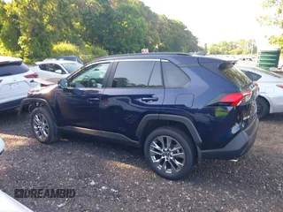 2025 Toyota RAV4 XLE Premium with VIN 2T3A1RFV8SW498844, listed as a IAAI auction lot 42517868 with 5,152 mi miles and . Bid and sale history available at DreamBid. Image 14.