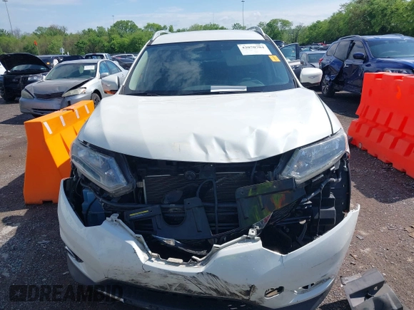 2015 Nissan Rogue SL with VIN 5N1AT2MV8FC823548, listed as a IAAI auction lot 42070704 with 125,331 mi miles. Bid and sale history available at carsss.com. Image 12.