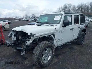 2018 Jeep Wrangler Unlimited Sport S z VIN 1C4HJXDG1JW274726, wystawiony jako IAAI lot #41890392 z przebiegiem 16 315 mil mil oraz . Historia ofert i sprzedaży dostępna na DreamBid. Obrazek 17.