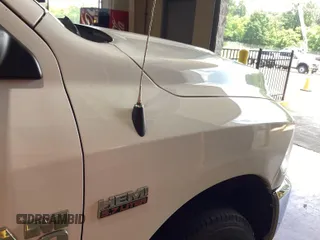 2017 Ram 2500 Tradesman z VIN 3C6TR4CTXHG501038, wystawiony jako IAAI lot #42488430 z przebiegiem 127 080 mil mil oraz . Historia ofert i sprzedaży dostępna na DreamBid. Obrazek 1.