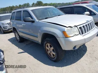2008 Jeep Grand Cherokee Laredo with VIN 1J8GS48K28C161376, listed as a IAAI auction lot 42048390 with 206,679 mi miles. Bid and sale history available at carsss.com. Image 1.
