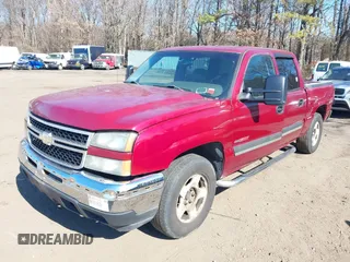 2006 Chevrolet Silverado 1500 LT1 with VIN 2GCEK13N061244970, listed as a IAAI auction lot 41663479 with 315,626 mi miles. Bid and sale history available at carsss.com. Image 18.