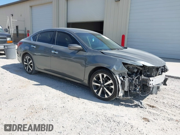 2018 Nissan Altima SR with VIN 1N4AL3AP6JC118424, listed as a IAAI auction lot 41697348 with 112,910 mi miles and . Bid and sale history available at carsss.com. Image 1.