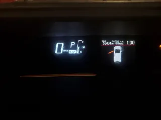 2016 Toyota Prius One z VIN JTDKDTB34G1128428, wystawiony jako Copart lot #52562665 z przebiegiem 56 434 mil mil oraz Szkoda całkowita • Salvage title. Historia ofert i sprzedaży dostępna na DreamBid. Obrazek 9.