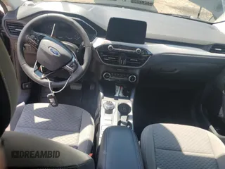 2022 Ford Escape SE z VIN 1FMCU9G67NUB69346, wystawiony jako Copart lot #63013015 z przebiegiem Nie podano mil oraz Czysty tytuł • Clean title. Historia ofert i sprzedaży dostępna na DreamBid. Obrazek 8.