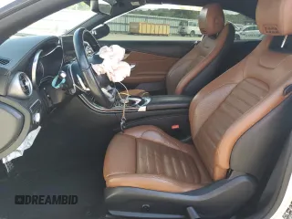 2017 Mercedes-Benz C 43 AMG z VIN WDDWK6EB5HF488782, wystawiony jako Copart lot #71118023 z przebiegiem 62 172 mil mil oraz . Historia ofert i sprzedaży dostępna na DreamBid. Obrazek 7.