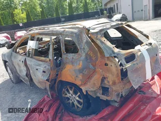 2016 Jeep Cherokee Latitude z VIN 1C4PJMCS7GW252416, wystawiony jako IAAI lot #42183656 z przebiegiem 128 709 mil mil oraz . Historia ofert i sprzedaży dostępna na DreamBid. Obrazek 3.