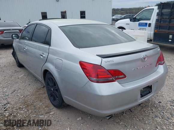 2008 Toyota Avalon XL with VIN 4T1BK36B48U289770, listed as a IAAI auction lot 41902846 with Not Provided miles and . Bid and sale history available at DreamBid. Image 3.