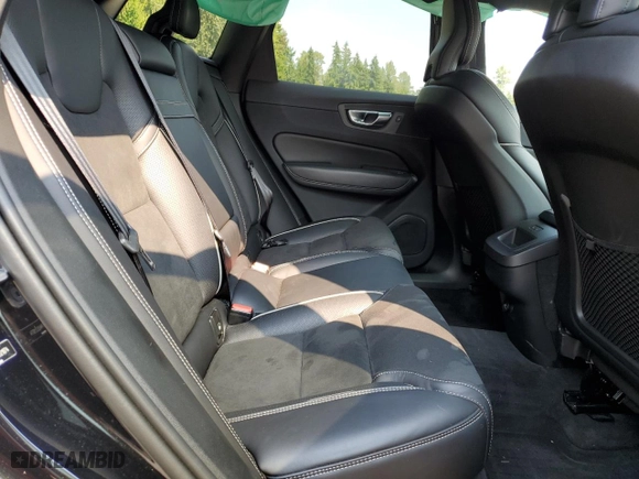 2019 Volvo XC60 R-Design with VIN LYV102RM4KB321874, listed as a Copart auction lot 66815034 with 19,979 mi miles and Salvage Title. Bid and sale history available at carsss.com. Image 12.