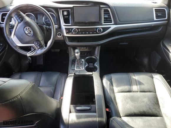 2018 Toyota Highlander SE with VIN 5TDJZRFH0JS559039, listed as a Copart auction lot 46190235 with 154,126 mi miles and Salvage Title. Bid and sale history available at carsss.com. Image 8.
