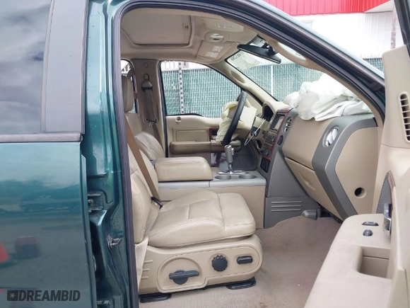2007 Ford F-150 XLT with VIN 1FTPW14VX7KB00744, listed as a IAAI auction lot 41663286 with 111,745 mi miles. Bid and sale history available at carsss.com. Image 5.