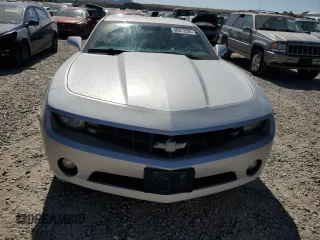 2010 Chevrolet Camaro 1LT z VIN 2G1FB1EV7A9199630, wystawiony jako Copart lot #60373235 z przebiegiem 191 912 mil mil oraz Czysty tytuł • Clean title. Historia ofert i sprzedaży dostępna na DreamBid. Obrazek 5.