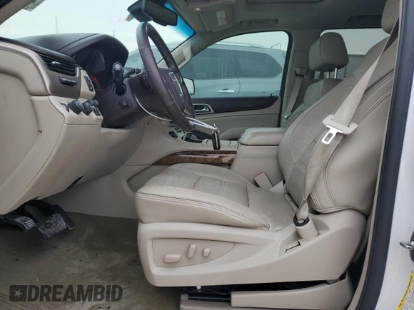 2016 GMC Yukon Denali with VIN 1GKS2CKJ8GR271098, listed as a Copart auction lot 42983315 with 109,582 mi miles and Salvage Title. Bid and sale history available at carsss.com. Image 7.
