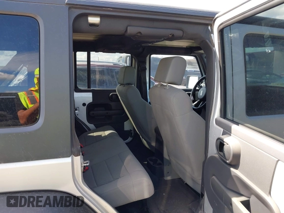 2008 Jeep Wrangler Unlimited Rubicon with VIN 1J4GA69178L550598, listed as a IAAI auction lot 42232887 with 99,637 mi miles and . Bid and sale history available at carsss.com. Image 8.