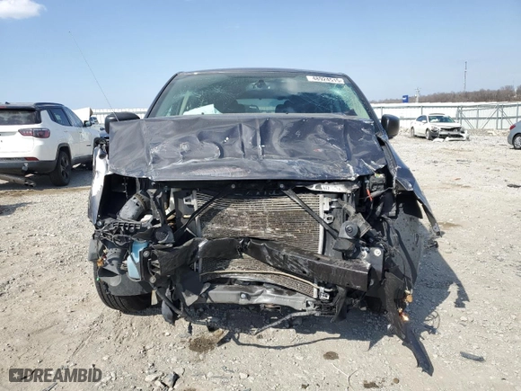 2018 Dodge Grand Caravan SE with VIN 2C4RDGBG0JR177461, listed as a Copart auction lot 48924515 with 117,525 mi miles and Salvage Title. Bid and sale history available at carsss.com. Image 5.