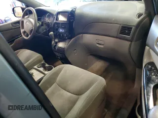 2005 Toyota Sienna CE with VIN 5TDZA23C75S298086, listed as a Copart auction lot 49733965 with 174,625 mi miles and Clean Title. Bid and sale history available at carsss.com. Image 8.