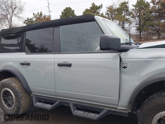 2024 Ford Bronco Big Bend with VIN 1FMDE7BH1RLA98283, listed as a IAAI auction lot 41421097 with 6,418 mi miles and . Bid and sale history available at DreamBid. Image 13.