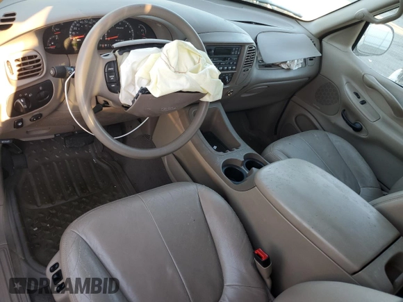 2000 Ford Expedition XLT with VIN 1FMRU1666YLA59489, listed as a Copart auction lot 42257505 with Not Provided miles and Salvage Title. Bid and sale history available at DreamBid. Image 8.