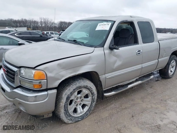 2006 GMC Sierra 1500 SLE1 with VIN 1GTEK19BX6Z246147, listed as a IAAI auction lot 41519570 with 167,650 mi miles. Bid and sale history available at carsss.com. Image 6.