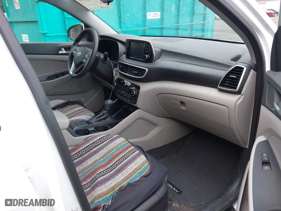 2020 Hyundai Tucson SEL with VIN KM8J3CAL1LU095182, listed as a IAAI auction lot 41851648 with 25,208 mi miles. Bid and sale history available at carsss.com. Image 5.