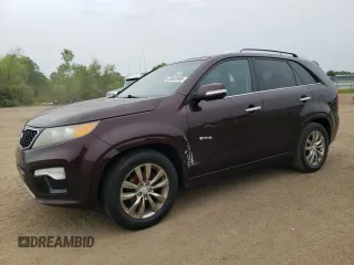2012 Kia Sorento SX z VIN 5XYKW4A23CG195086, wystawiony jako Copart lot #59842995 z przebiegiem 227 482 mil mil oraz Szkoda całkowita • Salvage title. Historia ofert i sprzedaży dostępna na DreamBid. Obrazek 1.