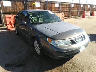2005 Saab 9-5 Arc with VIN YS3ED49A953506826, listed as a IAAI auction lot 41658824 with 233,824 mi miles. Bid and sale history available at carsss.com. Image 1.
