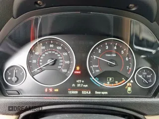 2018 BMW 4 Series 430i xDrive с VIN WBA4J3C53JBL03347, выставлен на аукционе Copart как лот 59724215 с пробегом 123 029 миль миль и Списание • Salvage title. История ставок и продаж доступна на DreamBid. Изображение 9.