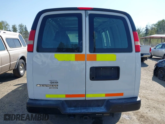 2012 Chevrolet Express Cargo Van with VIN 1GCWGFCB0C1117727, listed as a IAAI auction lot 42105038 with 204,472 mi miles. Bid and sale history available at carsss.com. Image 16.