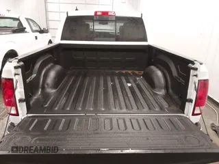 2017 Ram 1500 Big Horn z VIN 1C6RR7LG9HS674458, wystawiony jako IAAI lot #42115885 z przebiegiem 158 829 mil mil oraz . Historia ofert i sprzedaży dostępna na DreamBid. Obrazek 18.