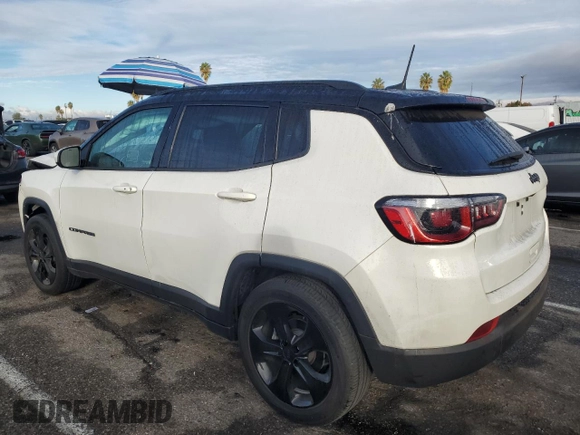 2020 Jeep Compass Altitude with VIN 3C4NJCBBXLT246631, listed as a Copart auction lot 82489344 with 30,116 mi miles and Salvage Title. Bid and sale history available at carsss.com. Image 2.