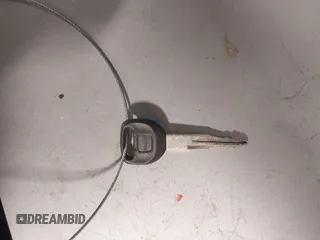 1993 Honda Accord z VIN 1HGCB7648PA190291, wystawiony jako IAAI lot #42425108 z przebiegiem 157 451 mil mil oraz . Historia ofert i sprzedaży dostępna na DreamBid. Obrazek 11.