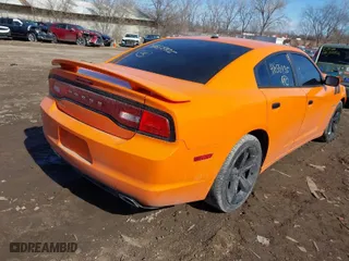 2014 Dodge Charger SXT with VIN 2C3CDXHG3EH305320, listed as a IAAI auction lot 41656935 with 149,041 mi miles. Bid and sale history available at carsss.com. Image 4.