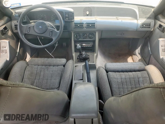 1989 Ford Mustang with VIN 1FABP41E3KF176536, listed as a Copart auction lot 58233075 with 17,202 mi miles and Salvage title. Bid and sale history available at DreamBid. Image 8.