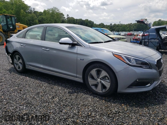 2016 Hyundai Sonata Hybrid Limited with VIN KMHE34L12GA014412, listed as a Copart auction lot 55844013 with 30,157 mi miles. Bid and sale history available at carsss.com. Image 4.