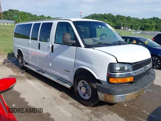 2005 Chevrolet Express Passenger with VIN 1GAHG39UX51132926, listed as a IAAI auction lot 42354919 with 148,739 mi miles and . Bid and sale history available at DreamBid. Image 1.