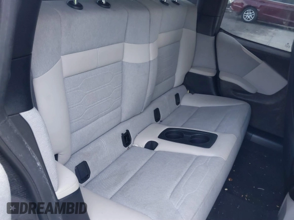 2015 BMW i3 with VIN WBY1Z4C59FV503755, listed as a IAAI auction lot 41303560 with Not provided miles and . Bid and sale history available at DreamBid. Image 8.