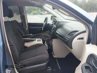 2012 Chrysler Town & Country Touring z VIN 2C4RC1BG2CR118933, wystawiony jako IAAI lot #42426169 z przebiegiem 192 164 mil mil oraz . Historia ofert i sprzedaży dostępna na DreamBid. Obrazek 5.