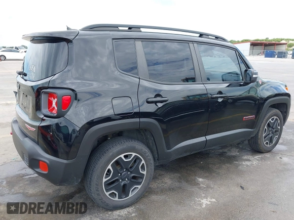 2016 Jeep Renegade Trailhawk with VIN ZACCJBCT2GPD27483, listed as a IAAI auction lot 42818326 with 123,039 mi miles and . Bid and sale history available at DreamBid. Image 4.